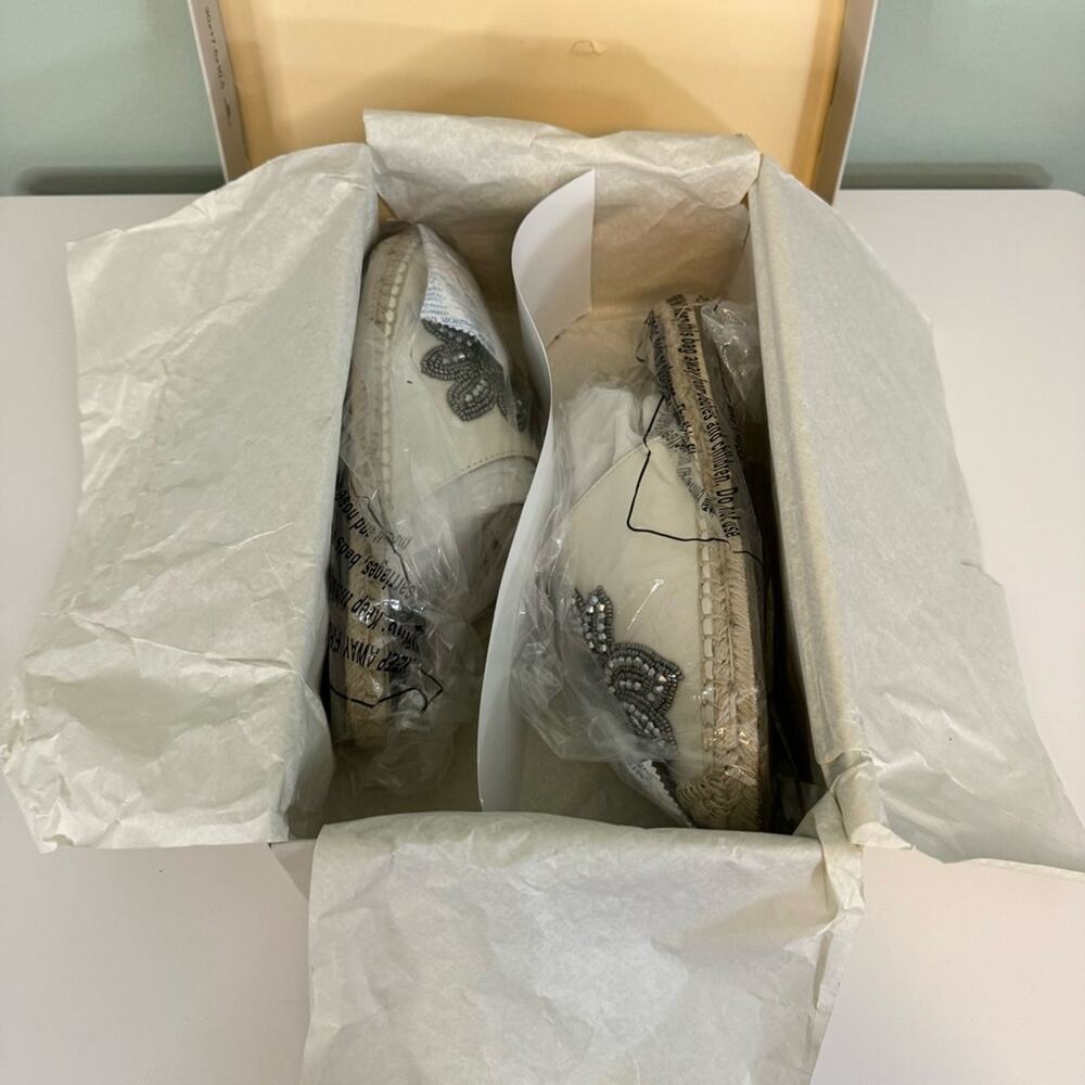 Marc Fisher Women's Slip On Espadrille Leather Beaded Rope Loafers Size 5.5 NIB - Picture 2 of 13
